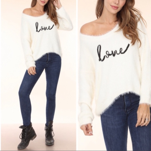 - Beautiful Eyelash Sweater With Love In The Front - Picture 3 of 4